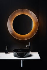 Kartell X Laufen setzt auf schwarze Akzente. 
