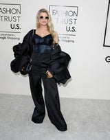 Nackte Haut und Grusel-Looks: Die Fashion Trust Awards 2025 im Style-Check