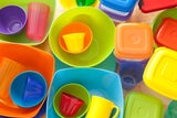 Deshalb trocknet Plastik in der Spülmaschine nicht: So klappt es trotzdem!