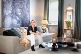 Angekommen ist die zweifache Mutter nicht nur als erfolgreiche zeitgenössische Künstlerin, sondern auch privat – in einem von ihr wunderschön renovierten und elegant eingerichteten Haus in Wien-Ottakring.&nbsp;