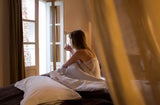 Achtung: Darum sollten Sie nachts NIE das Fenster offen lassen