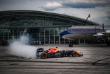 Mega-Party: Die große Wiedereröffnung des Red Bull Hangar-7 in Salzburg