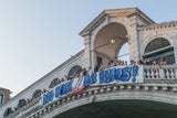 Die Bezos-Hochzeit sorgt in Venedig für Proteste und Wirbel
