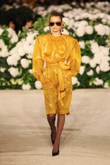 Saint Laurent eröffnet Paris Fashion Week mit Supermodel-Auflauf