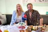 Claudia Stöckl und Philipp Hochmair im Ö3-"Frühstück bei mir".