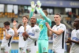 Meister Sturm bereitet sich auf den Ligastart vor.