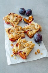 Fruchtig, süß, sommerlich: Diese Zwetschken-Desserts müssen Sie probieren