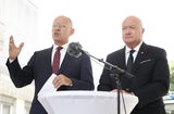 Innenminister Gerhard Karner (ÖVP) und Bundeskanzler Christian Stocker (ÖVP) am Dienstag, 10. Juni 2025, im Rahmen einer Pressekonferenz anl. einer Attacke mit zehn Toten in einer Schule in Graz. 