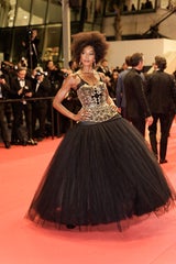 Cannes 2025: Schultern frei! Der Off-Shoulder-Trend erobert den Red Carpet