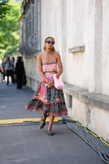 Der ultimative Pack-Hack: Dieses EINE Teil ersetzt drei Outfits im Urlaub