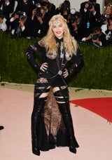 Das waren die schlimmsten "Met Gala"-Looks aller Zeiten