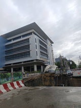 Gigantischer Krater in Bangkok: Straße stürzt 50 Meter tief ein