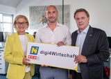 Landeshauptfrau Johanna Mikl-Leitner, Jakob Zehethofer, Gründer Benefit Büroservice GmbH, und WKNÖ-Präsident Wolfgang Ecker.&nbsp;