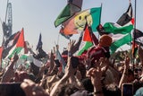 "Linksradikales Gesindel": Leo Lugner geht auf Hamas-Skandal-Band los