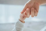 Medizinische Revolution: Erste Babys mit 3 Eltern geboren