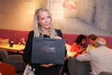 Mausi versteckte sich, sobald sich Simone Lugner näherte.&nbsp;