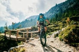 In den Bergen: Österreichs schönste Radtouren im Herbst
