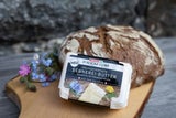 Die SPAR PREMIUM handgefertigte Sennerei-Butter zeichnet sich durch ihre streichweiche Konsistenz aus.