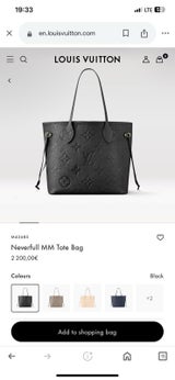 Sie trug dabei eine Louis Vuitton Neverfull MM Tote Bag für 2.200 Euro.