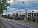 tankstelle gesicht zetrümmert