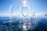 Das Prinzip ist einfach: Säure löst CO₂ aus dem Wasser – wie bei einem Sprudelgetränk.&nbsp;