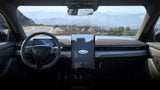 Reich an großflächigen Screens ist das Interieur.&nbsp;