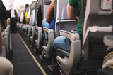 Ekel-Alarm: Diese überraschenden Stellen sollten Sie im Flugzeug nie berühren