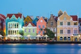 Bye bye, graues Herbstwetter: Das sind die buntesten Reiseziele weltweit