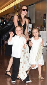 Angelina Jolie mit Pax, Shiloh, Knox und Vivienne in Japan