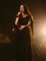 Schweiz: Zoë Më