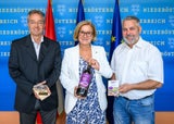 Christian Weinberger, ecoplus Projektmanager, Landeshauptfrau Johanna Mikl-Leitner und Gerhard Stark, Geschäftsführer Amethyst Welt Maissau.