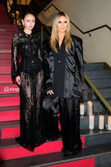 Leni Klum: Im elegantesten Naked Dress macht sie Mama Heidi Konkurrenz