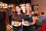 Martina Kaiser mit Tochter Kiana.