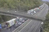 Stillstand auf der M20: Autofahrer mussten lange Wartezeiten in Kauf nehmen. 