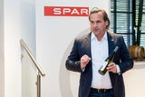 Seit Anfang 2024 leitet Christian Bauer das Weingut Schloss Fels