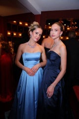 Davina & Shania Geiss als Cinderella-Duo beim 68. Opernball