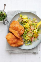 Österreichische Klassiker leicht gemacht: So gelingen Schnitzel, Gulasch & Co.