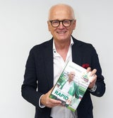 Rapid-Legende Andy Marek mit seinem Buch "Mein leben mit Rapid 27,5"