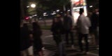 Mega-Schlange vor dem Volksgarten