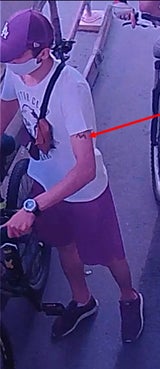 Diebstahl: Polizei sucht diese Männer