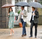 William, Harry und Kate im "Versunkenen Garten" im Kensington Palast