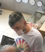 Wenn sie diese Männer sehen, rufen Sie die Polizei
