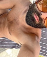 Conchita zieht vor heißen "Wasserspielen" blank