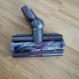 Dysons brandneuer Virtual-Reality-Store im Test