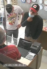 Wenn sie diese Männer sehen, rufen Sie die Polizei
