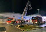 Feuer in Süßwaren-Abteilung eines Supermarktes ausgebrochen