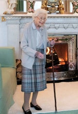 Queen schockte mit blauer Hand