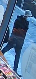 Nach Bankraub: Polizei sucht nach diesem Mann