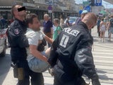 Elf Festnahmen bei Nippel-Protest in Wien