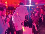 Video zeigt Skandal-Party in Ho-Lokal